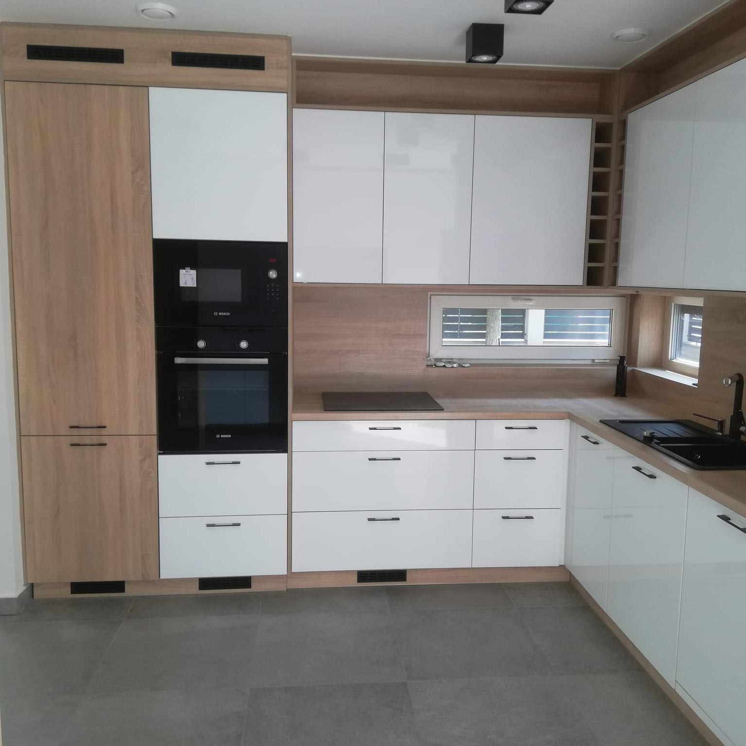 konyhabutor asztalos