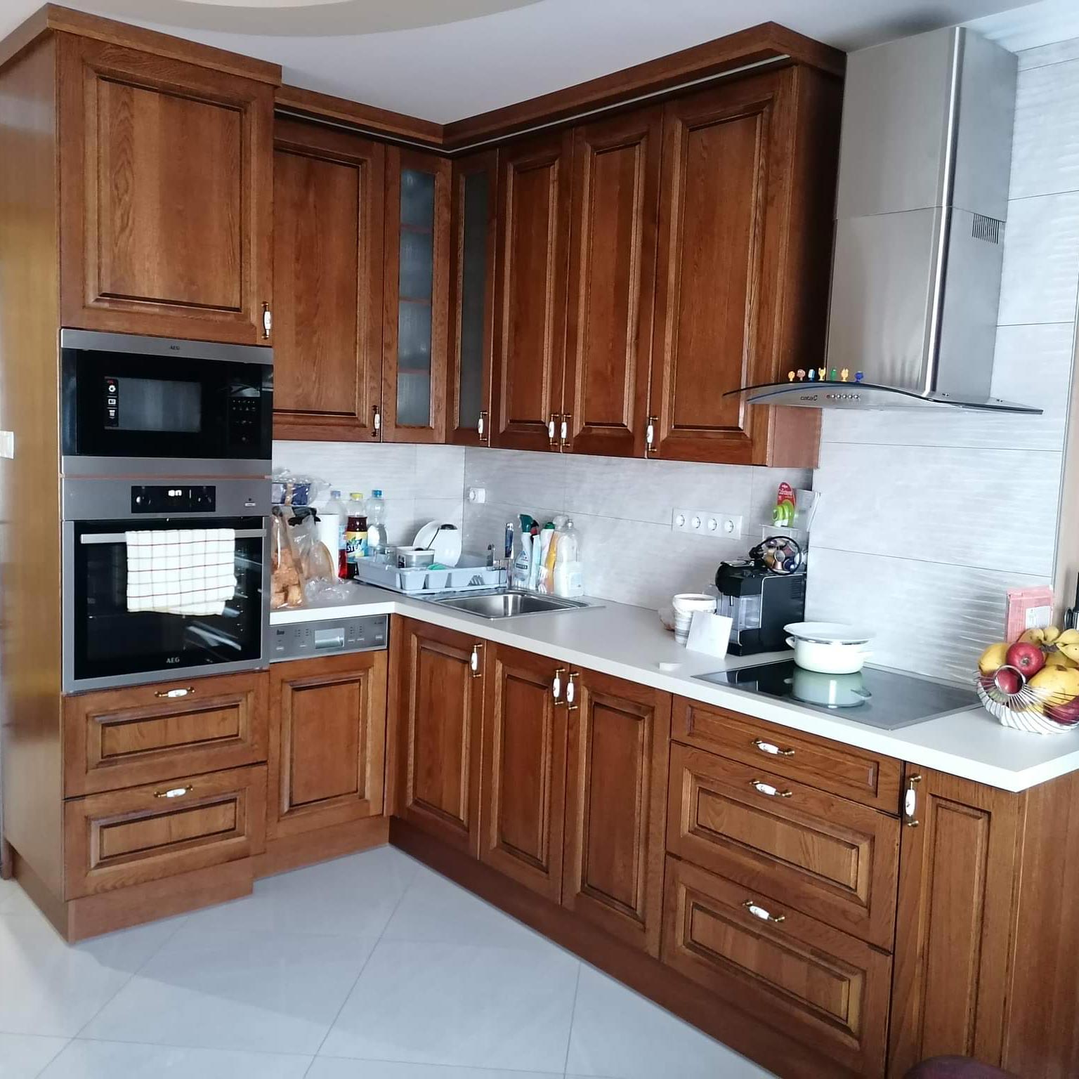 egyedi konyhabútor készítése asztalos